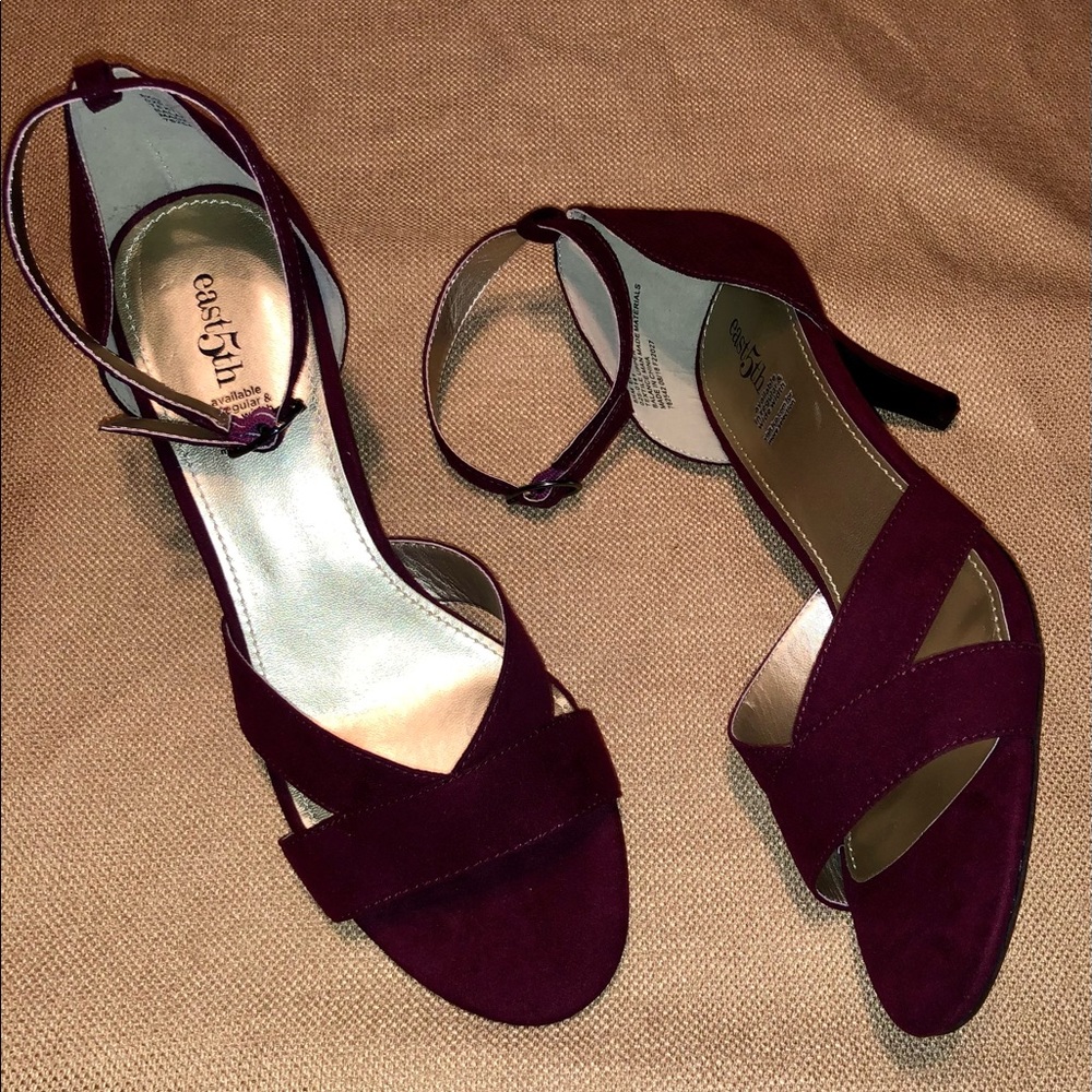 👠NEW👠East 5th Burgundy 8.5 M Heels 👠